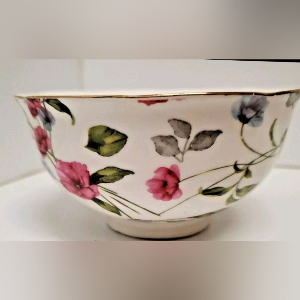 Gracie China 4 5" Bowl ☆Red & Blue Flower Decor Fluted Gold Rim Pre-owned